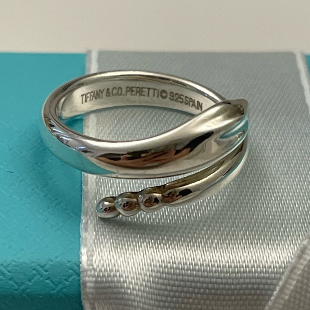 🌟HP🌟Auth Tiffany & Co. “Like New”Elsa Peretti’s Original Snake Ring